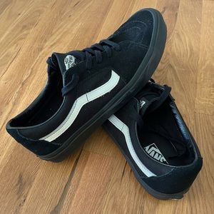 Men’s Black Vans (NWOT)